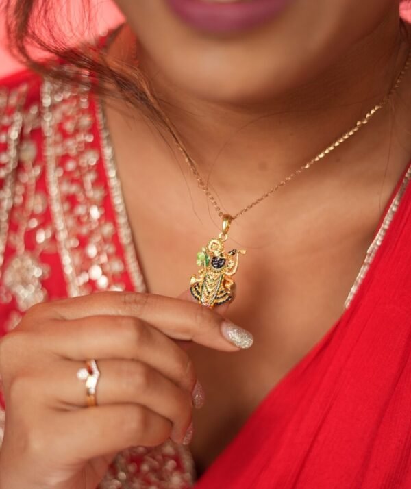 shreenath-pendant (1)